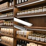 Fully illuminated light bar for supermarket wood shelving decoration - UnioneLED